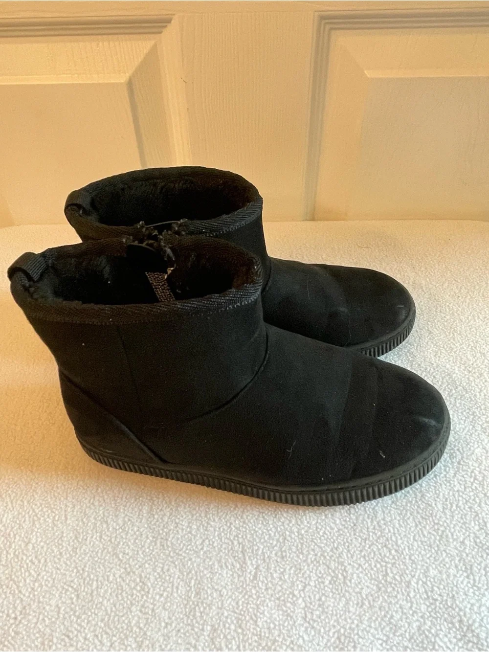 Cat & Jack Black Kids Ankle Boots with Side Zipper